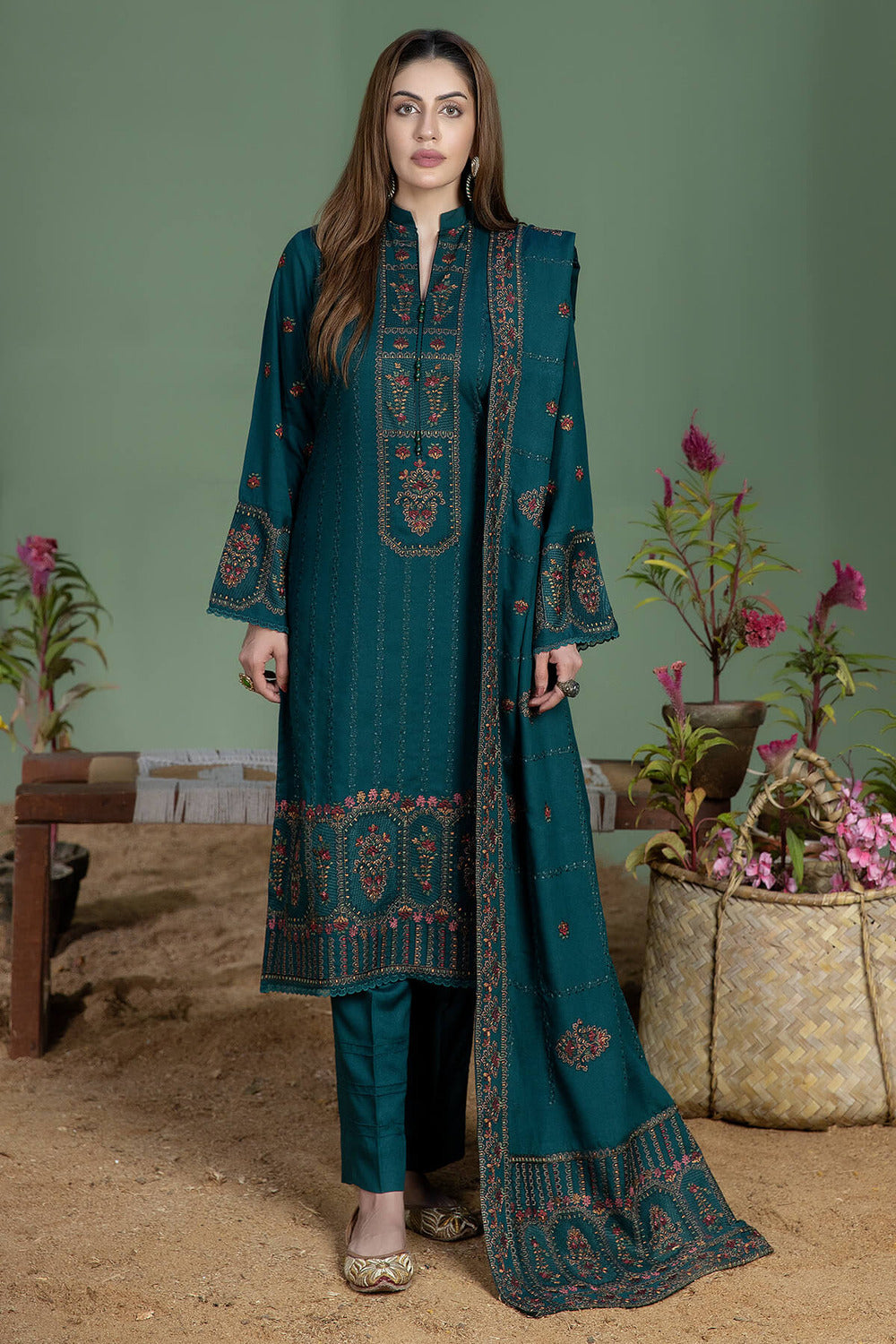 Unstitched Dhanak Stuff Full Embroidered Suit With Dhanak Embroiderd Shawl